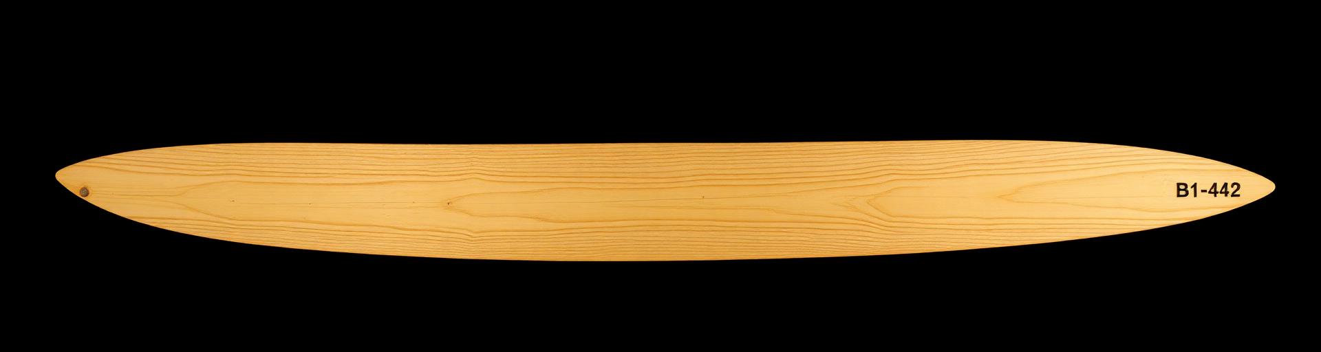 Sugpiaq paddle, full length